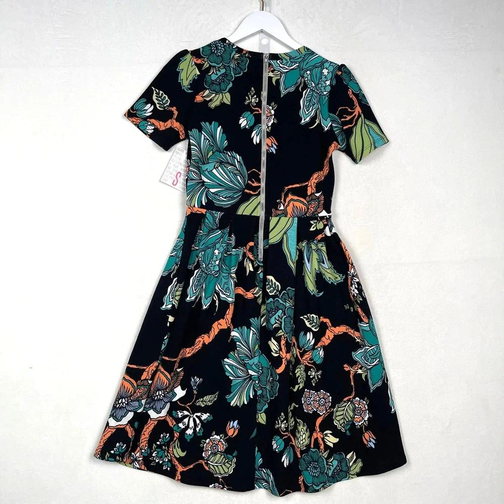 NWT‎ LuLaRoe Amelia Black Tropical Stretch Fit & Flare Pleated Dress Pockets SM - Picture 8 of 13